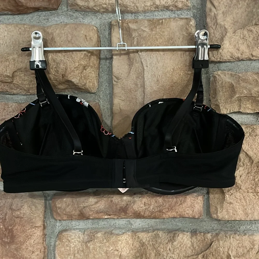 Bra - Picture 2 of 6